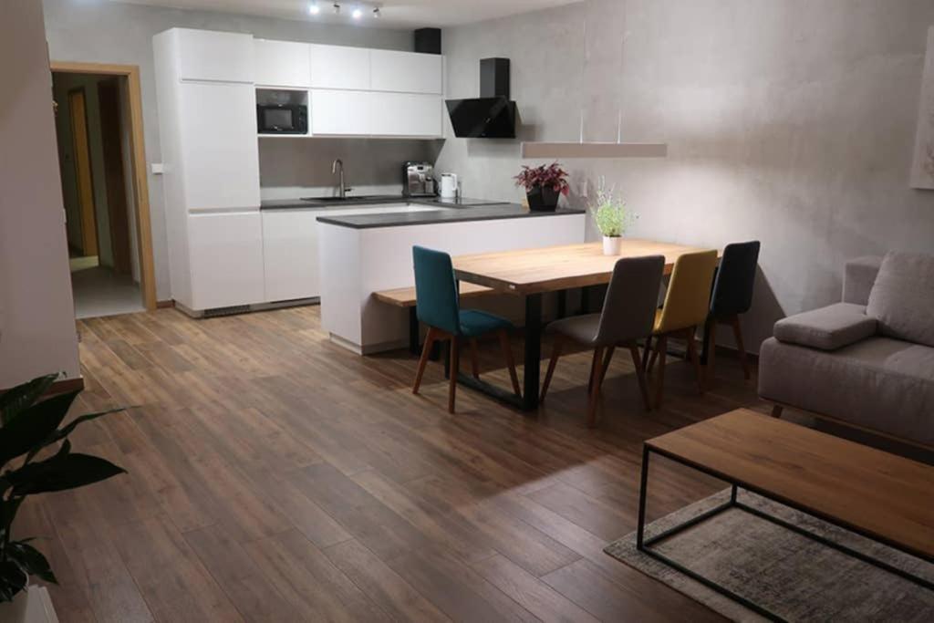 Veritas House Мікулов Екстер'єр фото